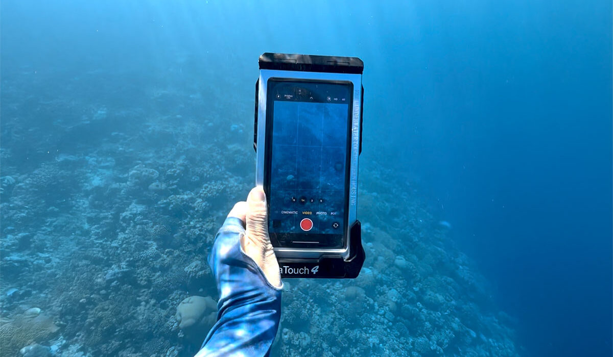 How to Take the Best Underwater Photos with an iPhone