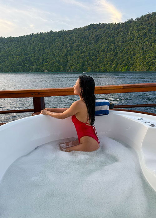 Raja Ampat Freediving Liveaboard Trip with Sea Safari Cruises