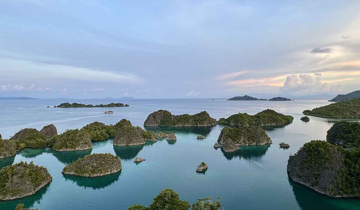 freediving raja ampat