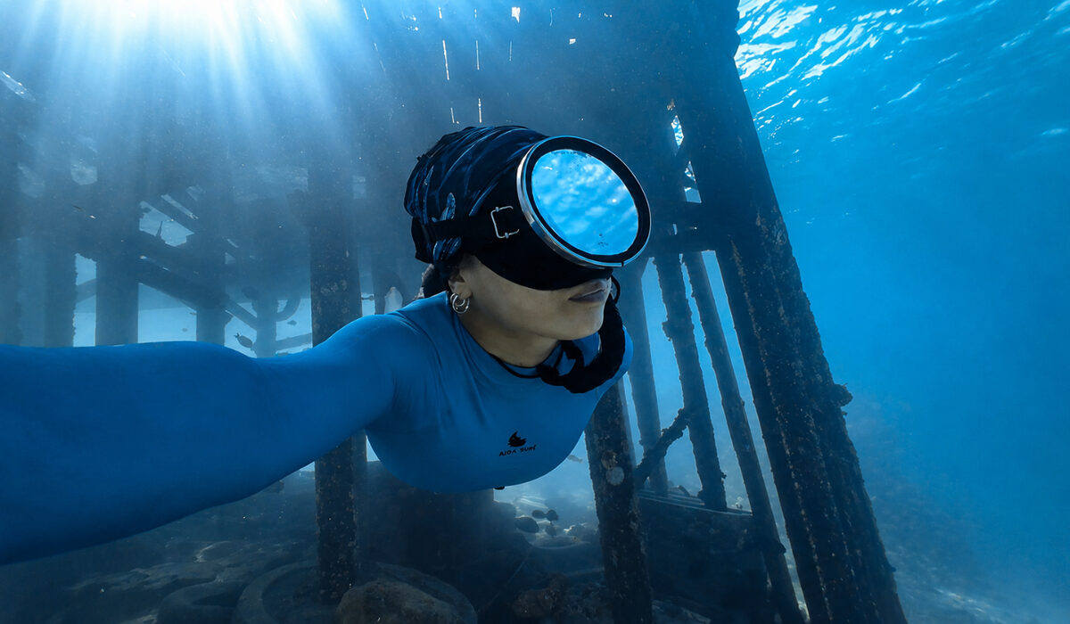 how to film underwater with an iPhone